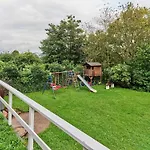 Geschmackvolles Ferienhaus Mit Privatem Pool Nyaraló Hellenthal