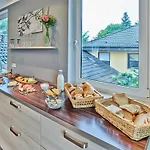 Nyaraló Geschmackvolles Ferienhaus Mit Privatem Pool *