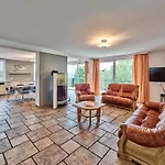 Nyaraló Geschmackvolles Ferienhaus Mit Privatem Pool Hellenthal