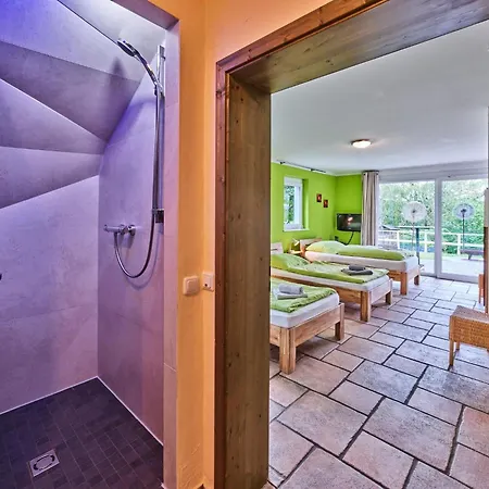 Geschmackvolles Ferienhaus Mit Privatem Pool * Hellenthal