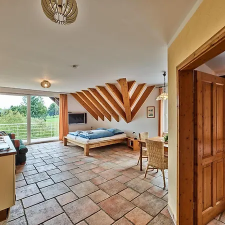 Geschmackvolles Ferienhaus Mit Privatem Pool Vakantiehuis *