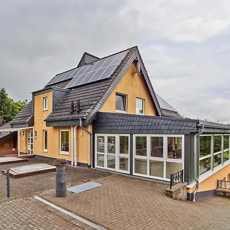 Nyaraló Geschmackvolles Ferienhaus Mit Privatem Pool *