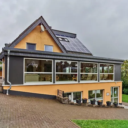 Geschmackvolles Ferienhaus Mit Privatem Pool Nyaraló *