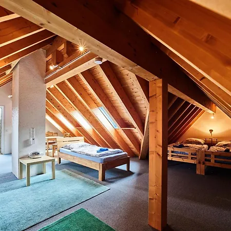 Geschmackvolles Ferienhaus Mit Privatem Pool Hellenthal